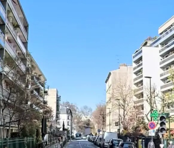 Local commercial dans Boulogne-Billancourt à louer - Photo de l’immeuble – Image 2 sur 3