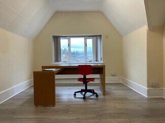 Plus de détails pour 16-18 Pampisford Rd, Purley - Bureau à louer