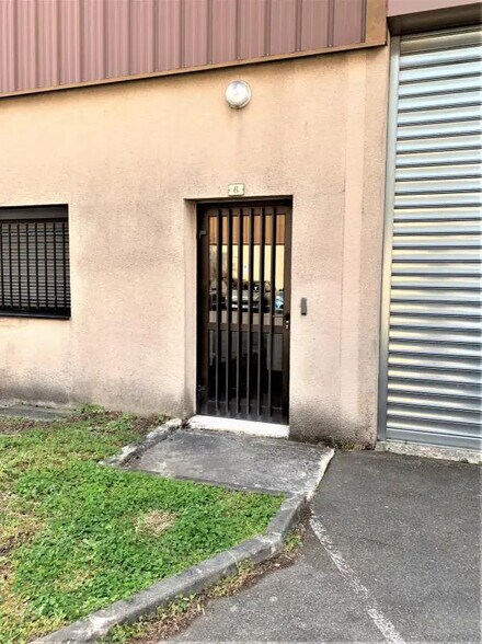 Local d’activités dans Colomiers à louer - Photo de l’immeuble – Image 3 sur 14