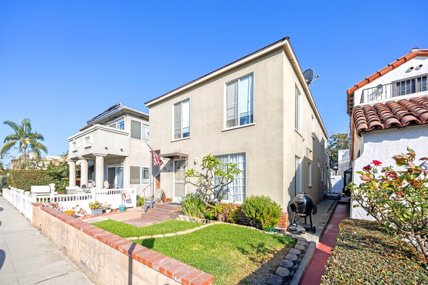 32 La Verne Ave, Long Beach, CA à vendre - Photo de l’immeuble – Image 2 sur 7