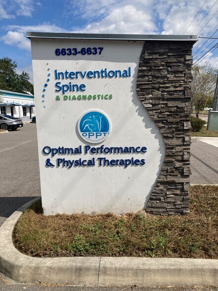 6637 Gunn Hwy, Tampa, FL à louer - Photo de l’immeuble – Image 2 sur 27