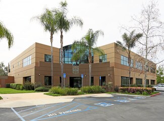 Plus de détails pour 60 Empire, Lake Forest, CA - Local d'activités à louer