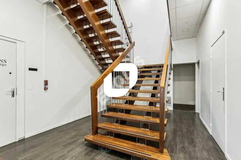 Bureau dans Tremblay-en-France à louer - Photo de l’immeuble – Image 3 sur 14