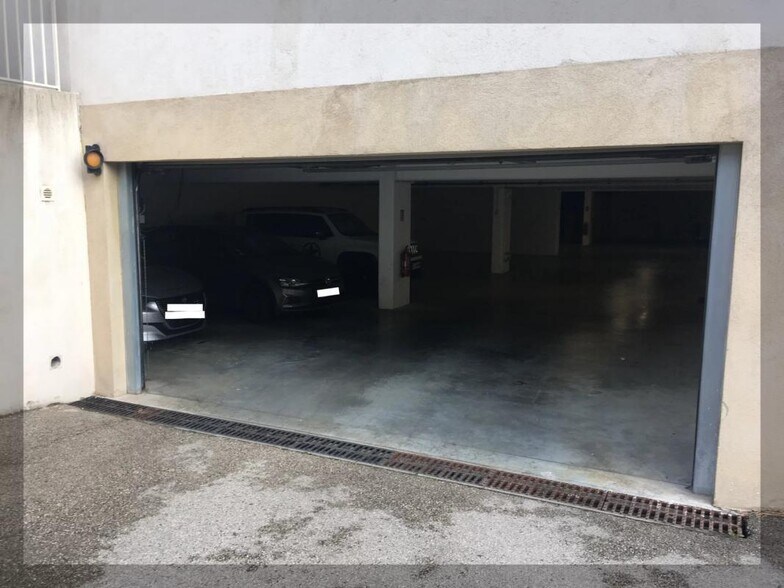 Bureau dans Mougins à louer - Photo de l’immeuble – Image 3 sur 3