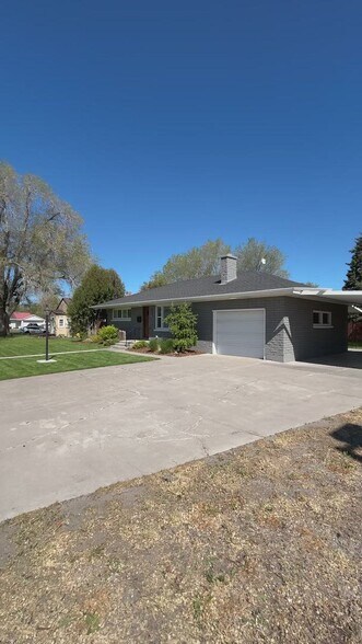 207 Main St, Rexburg, ID à vendre - Vidéo sur l’annonce professionnelle – Image 2 sur 51