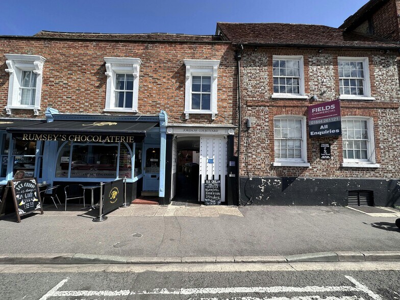 8 Upper High St, Thame à louer - Photo de l’immeuble – Image 1 sur 9
