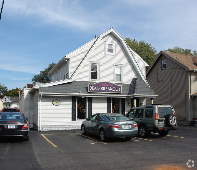 2314 Monroe Ave, Brighton, NY à vendre - Photo de l’immeuble – Image 3 sur 3
