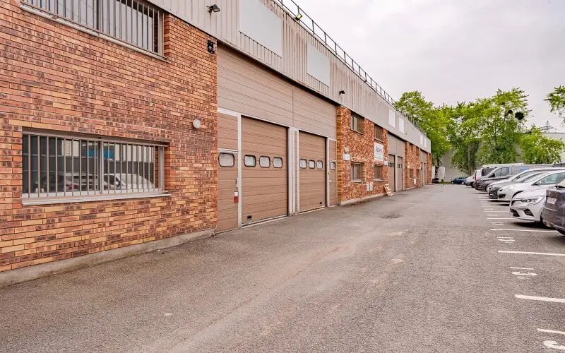 Local d’activités dans Lisses à louer Photo de l’immeuble– Image 1 sur 6