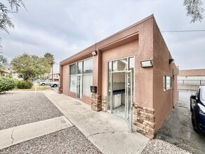 230-292 Avocado Ave, El Cajon, CA à louer Photo intérieure– Image 1 sur 4