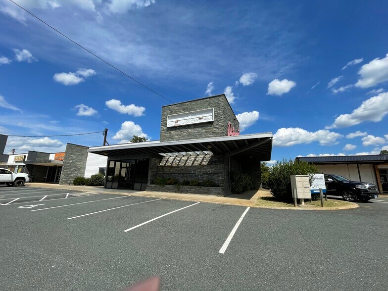 4535 S Amherst Hwy, Madison Heights, VA à louer - Photo de l’immeuble – Image 3 sur 5