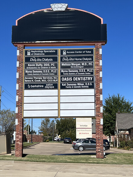 4800 W San Antonio St, Broken Arrow, OK à louer - Photo de l’immeuble – Image 2 sur 7