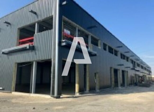 Plus de détails pour 3 Avenue Du Marais, Créteil - Local d'activités à louer