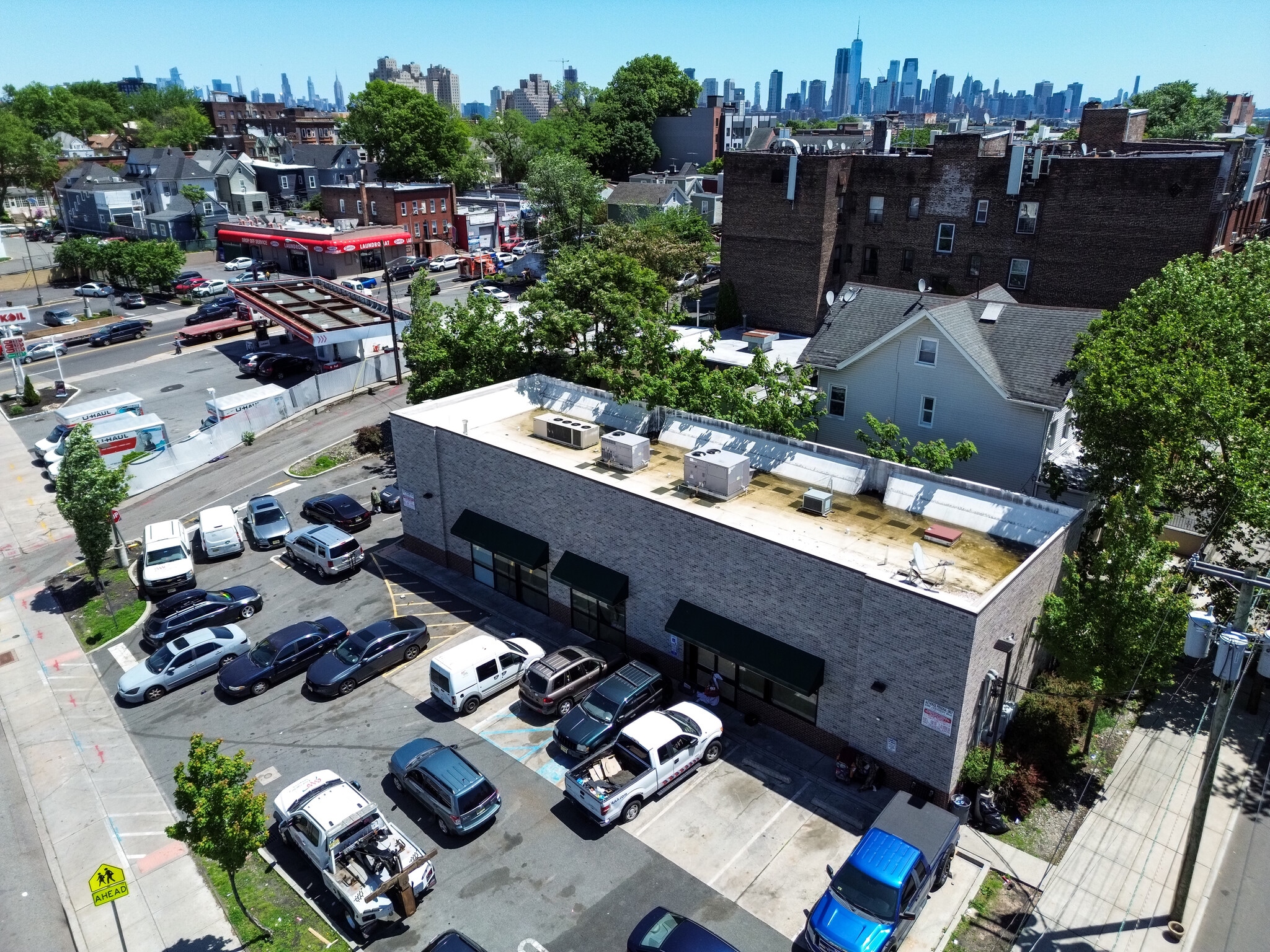 2380 John F Kennedy Blvd, Jersey City, NJ à vendre Photo de l’immeuble– Image 1 sur 4