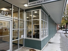 407 Pine St, Mount Vernon, WA à louer Photo intérieure– Image 2 sur 12