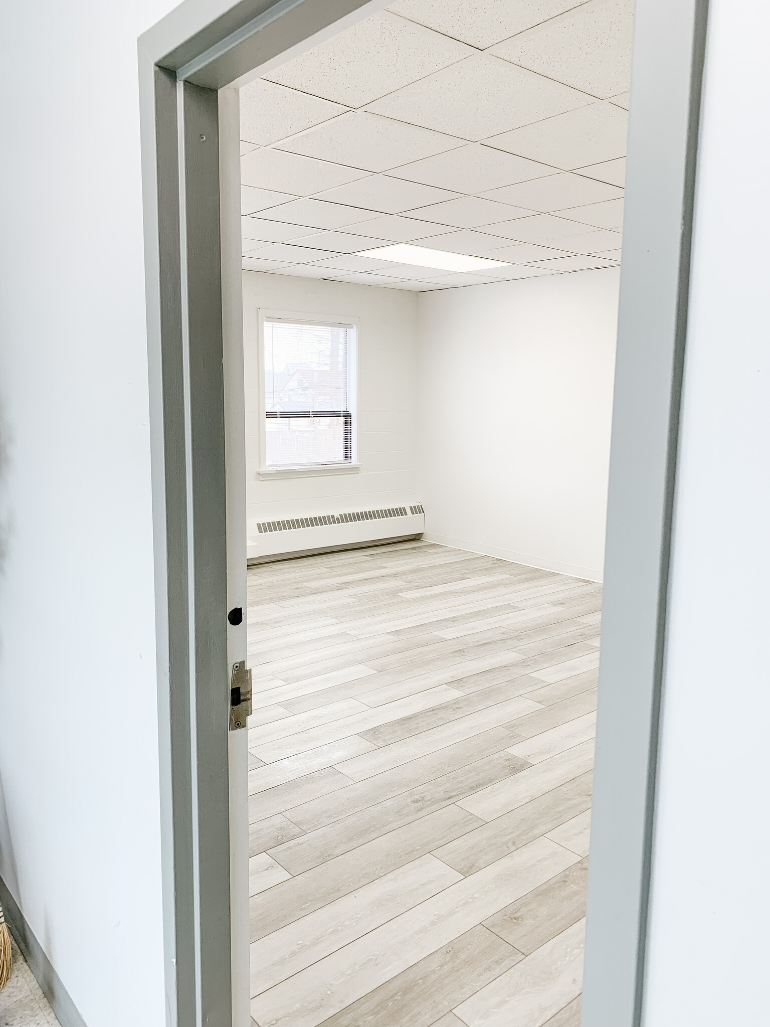 340-390 Saskatoon St, London, ON à louer Photo intérieure– Image 1 sur 4