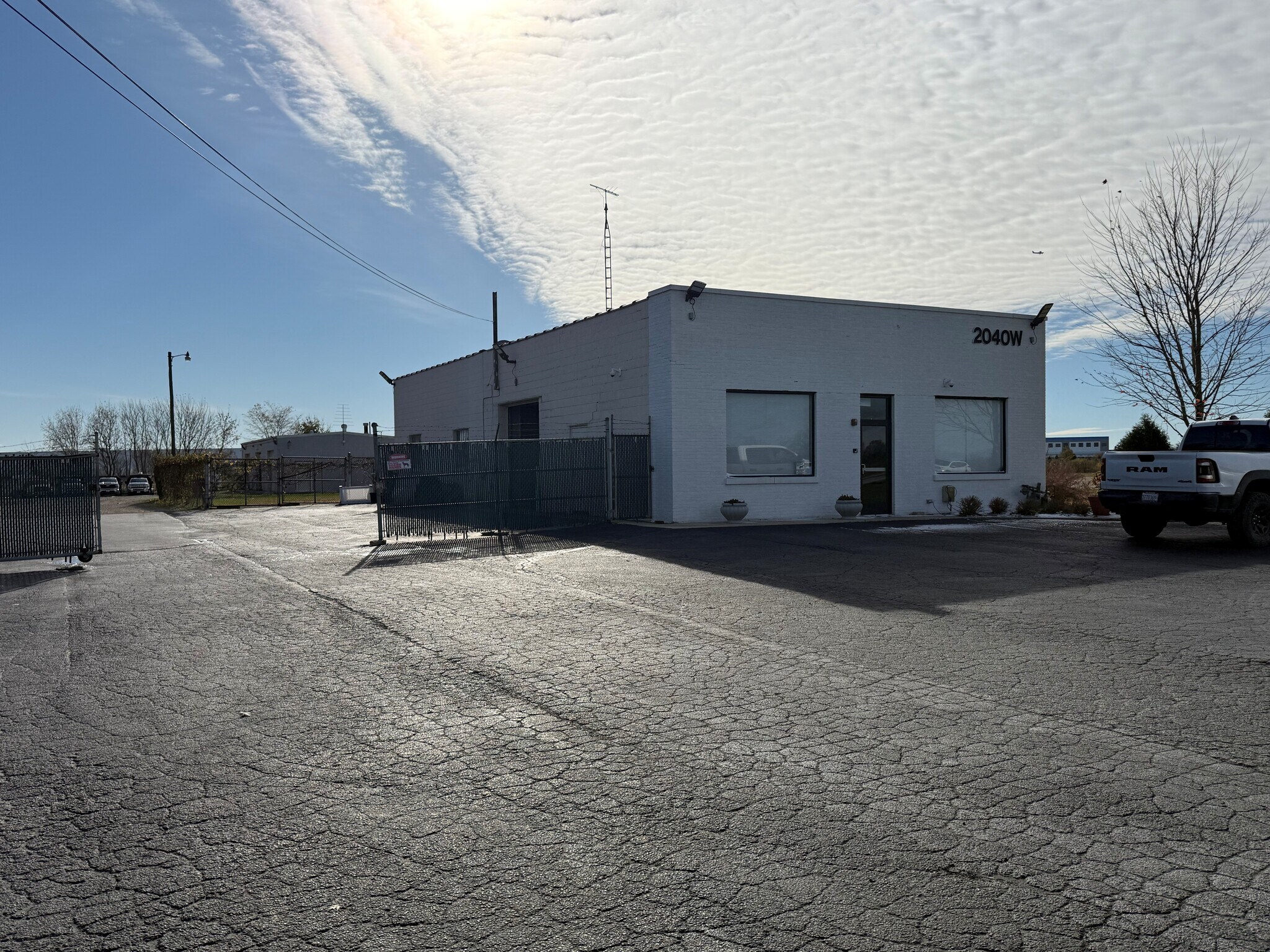 2040 W Roosevelt Rd, West Chicago, IL à vendre Photo de l’immeuble– Image 1 sur 5