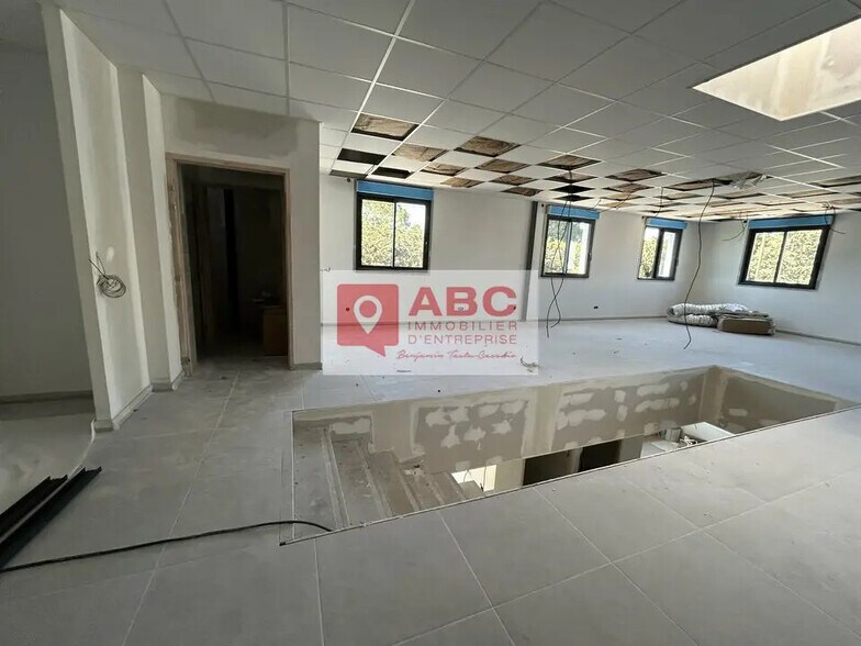 Bureau dans Mudaison à louer - Photo intérieure – Image 3 sur 5