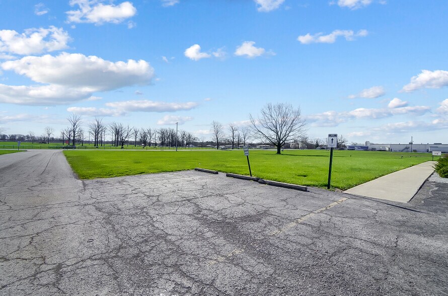 2025 E 4th St, Lima, OH à louer - Photo de l’immeuble – Image 3 sur 55