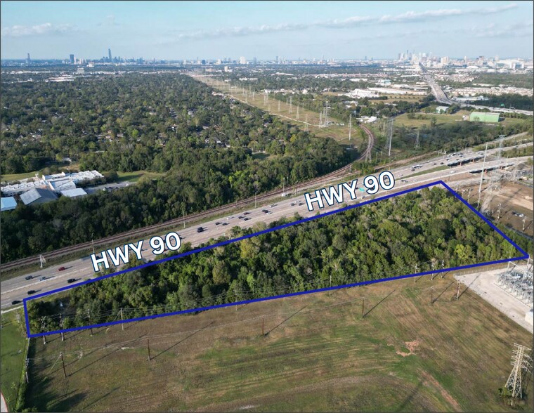 11799 S Main, Houston, TX à vendre - Photo de l’immeuble – Image 2 sur 5