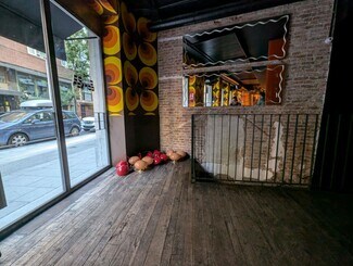 Plus de détails pour Local commercial à louer