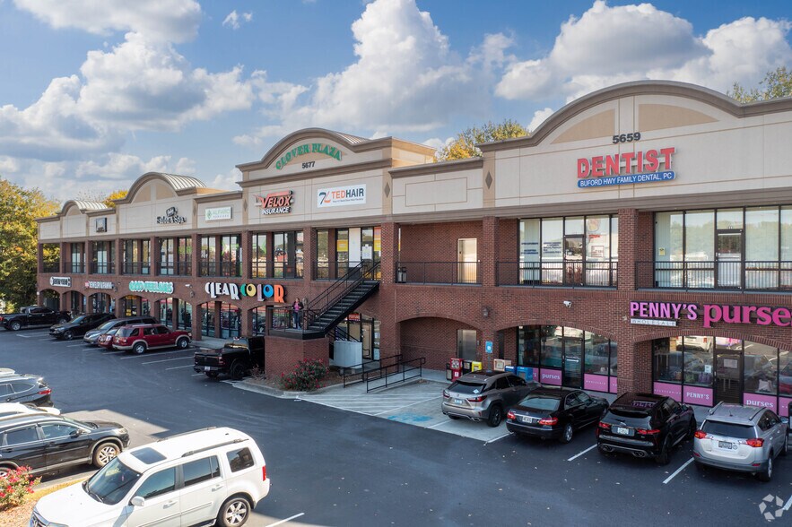 5677 Buford Hwy NE, Doraville, GA à louer - Photo principale – Image 1 sur 8