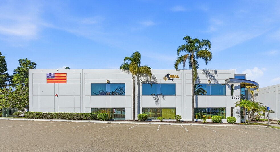 6720 Top Gun St, San Diego, CA à louer - Photo de l’immeuble – Image 2 sur 26