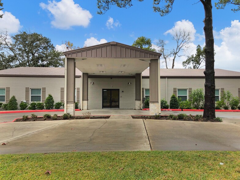 102 E Walker St, League City, TX à vendre - Photo de l’immeuble – Image 3 sur 38