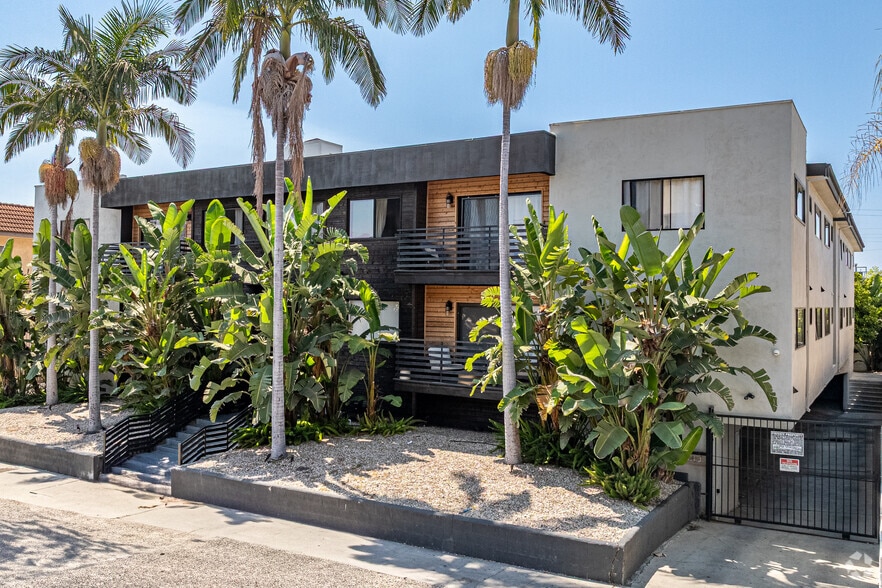4938 Rosewood Ave, Los Angeles, CA à vendre - Photo de l’immeuble – Image 3 sur 32