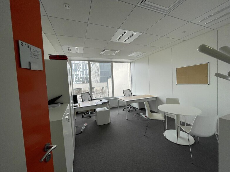 19 Rue Mozart, Clichy à louer - Photo de l’immeuble – Image 2 sur 5