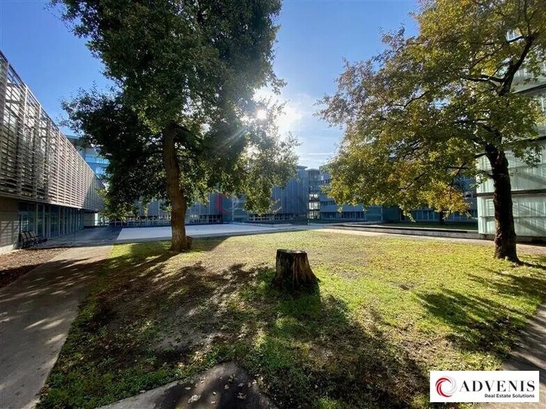 Bureau dans Mérignac à louer - Photo de l’immeuble – Image 2 sur 12