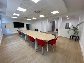 4 Place Sadi Carnot, Marseille à louer Photo intérieure– Image 2 sur 6