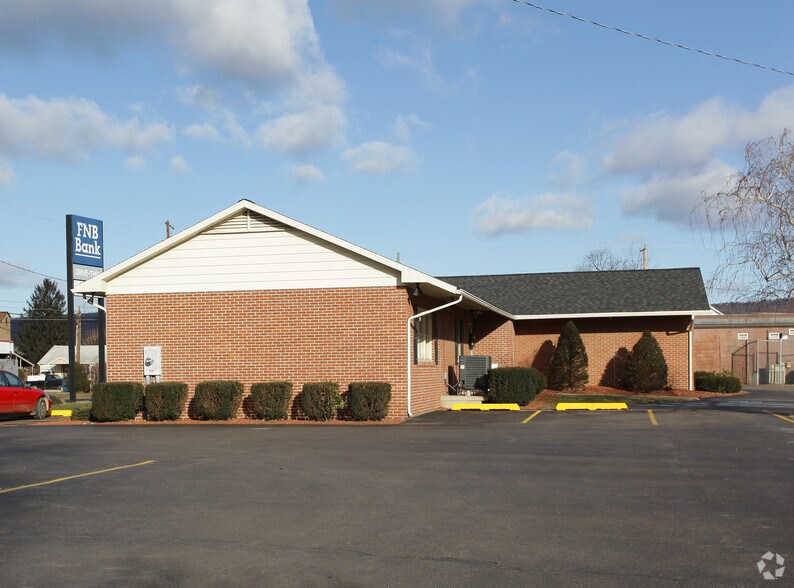 200 S Poplar St, Berwick, PA à vendre - Photo de l’immeuble – Image 2 sur 2