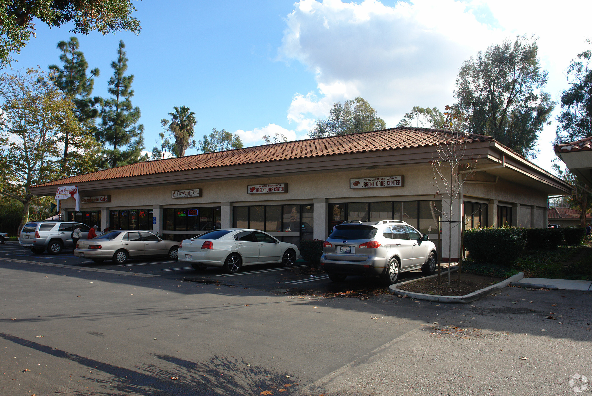 620-652 E Janss Rd, Thousand Oaks, CA à vendre Photo principale– Image 1 sur 3