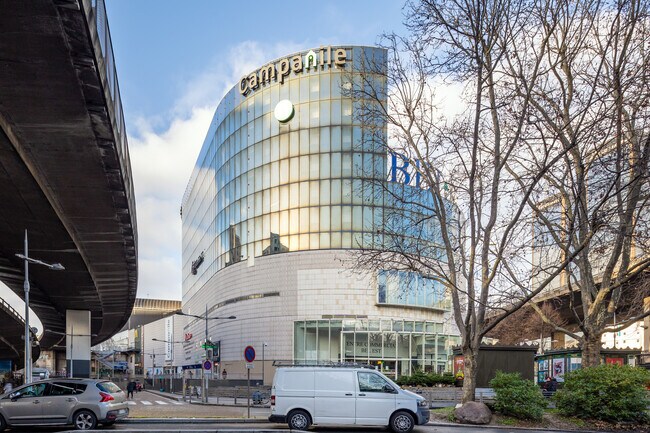 Plus de détails pour Local d'activités à louer