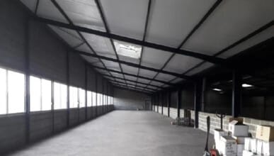 Industriel/Logistique dans Corbas à louer Photo de l’immeuble– Image 2 sur 2