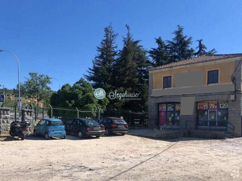 Local commercial dans Segovia, Segovia à vendre - Photo de l’immeuble – Image 3 sur 13
