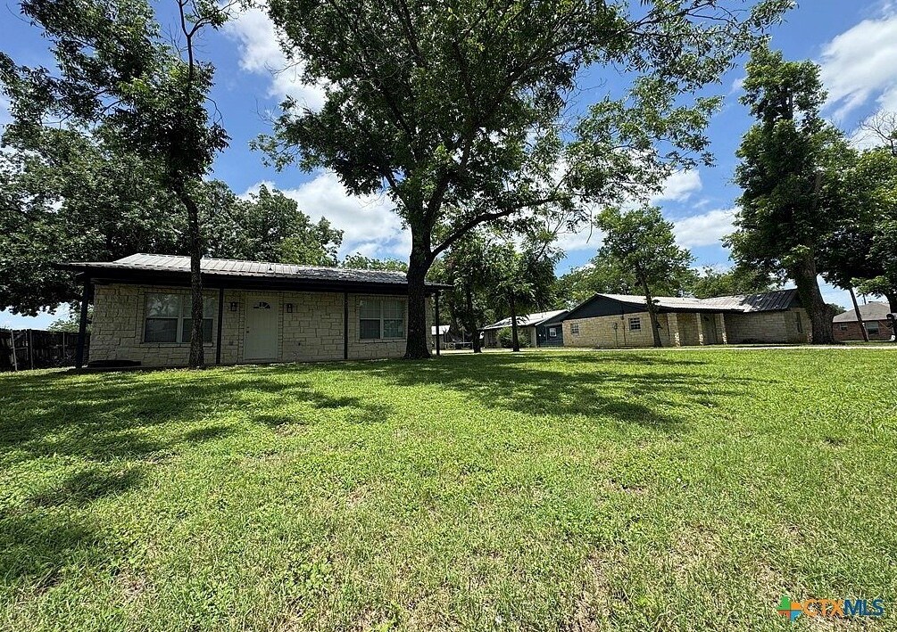7 property Portfolio Moody, TX portefeuille de 2 biens à vendre sur LoopNet.fr Photo de l’immeuble– Image 1 sur 4