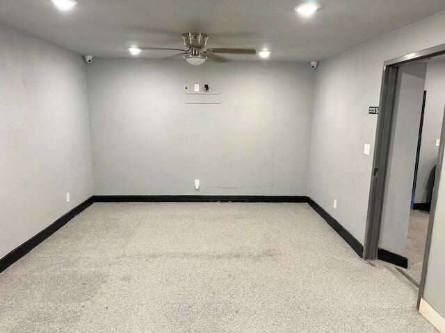 2354 S Riverside Dr, Fort Worth, TX à vendre - Photo de l’immeuble – Image 3 sur 6