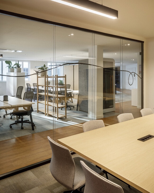 Plus de détails pour 32 Rue René Boulanger, Paris - Bureau à louer