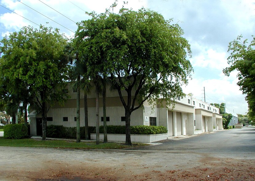 4199 N Dixie Hwy, Boca Raton, FL à louer - Photo de l’immeuble – Image 3 sur 17
