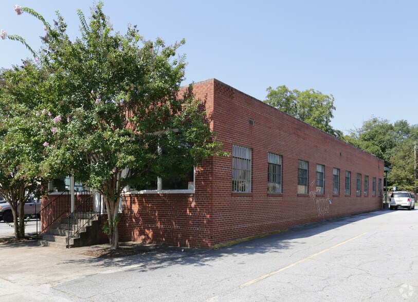 2857 Main St, East Point, GA à louer - Photo principale – Image 1 sur 7