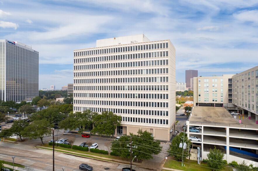 5433 Westheimer Rd, Houston, TX à louer - Photo de l’immeuble – Image 2 sur 6