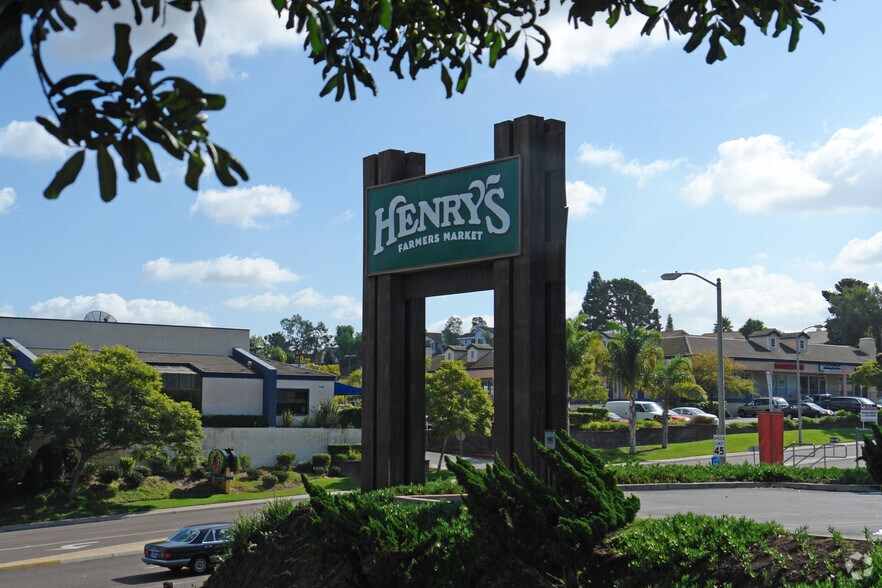 1271-1351 Encinitas Blvd, Encinitas, CA à louer - Photo de l’immeuble – Image 3 sur 5