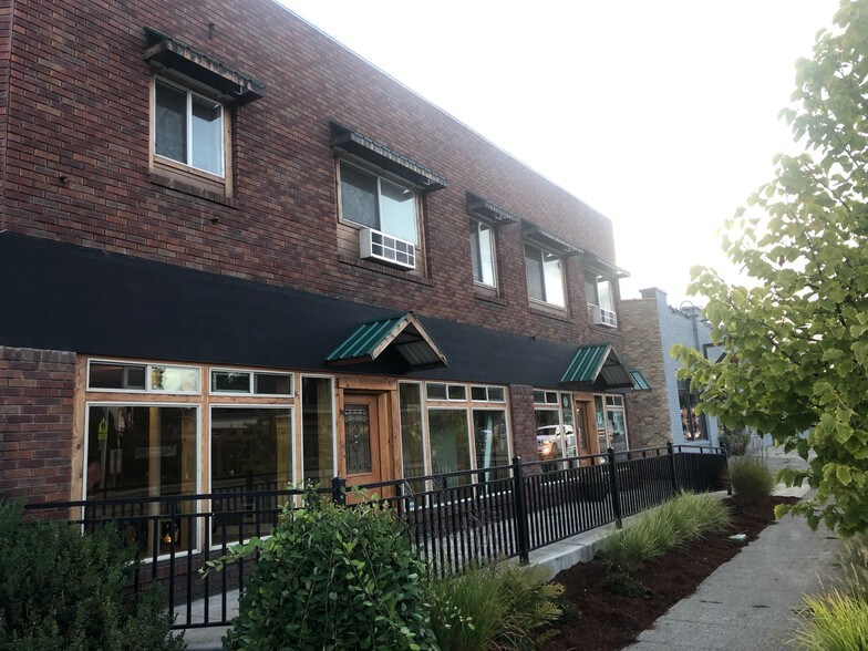 2609-2613 W Northwest Blvd, Spokane, WA à louer - Photo de l’immeuble – Image 2 sur 2