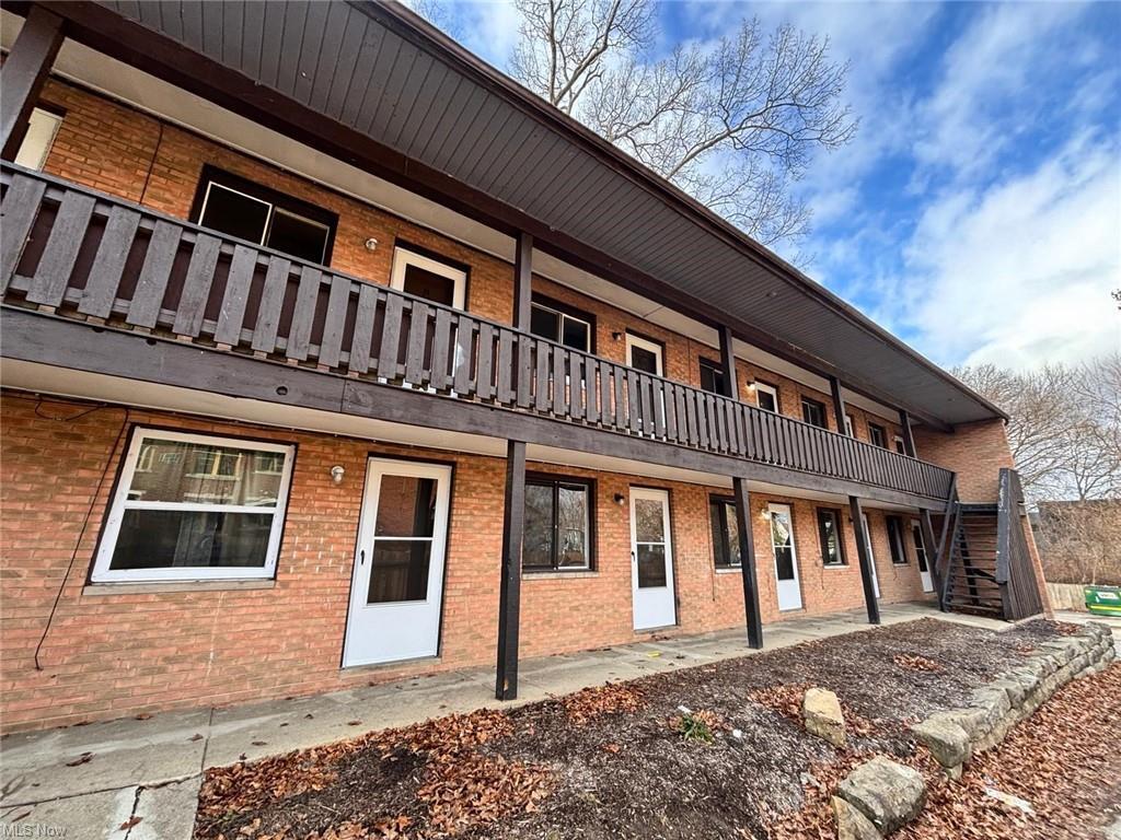 519 Crosby St, Akron, OH à vendre Photo de l’immeuble– Image 1 sur 8