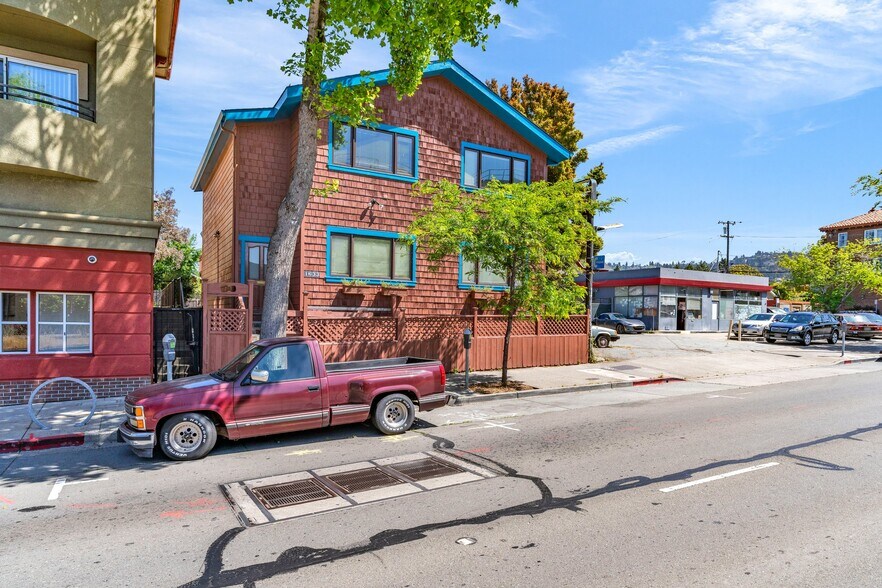 1633 University Ave, Berkeley, CA à vendre - Photo de l’immeuble – Image 3 sur 34