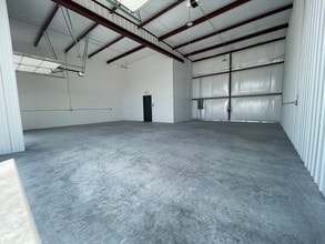 325 Greenhouse Rd, Centerton, AR à louer Photo intérieure– Image 2 sur 9
