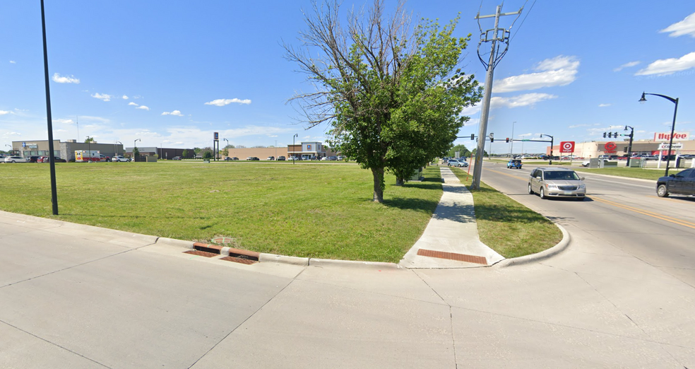 212 S 29th St, Fort Dodge, IA à louer - Photo de l’immeuble – Image 2 sur 2