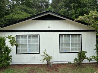 Plus de détails pour 205 Glenview Ter, Winder, GA - Logement à vendre