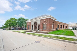 Plus de détails pour 115 Washington Ave, Oshkosh, WI - Bureau à vendre